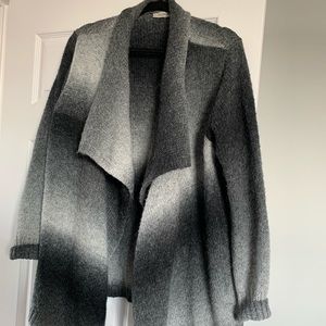Soft long sweater. Ladies. Size 16